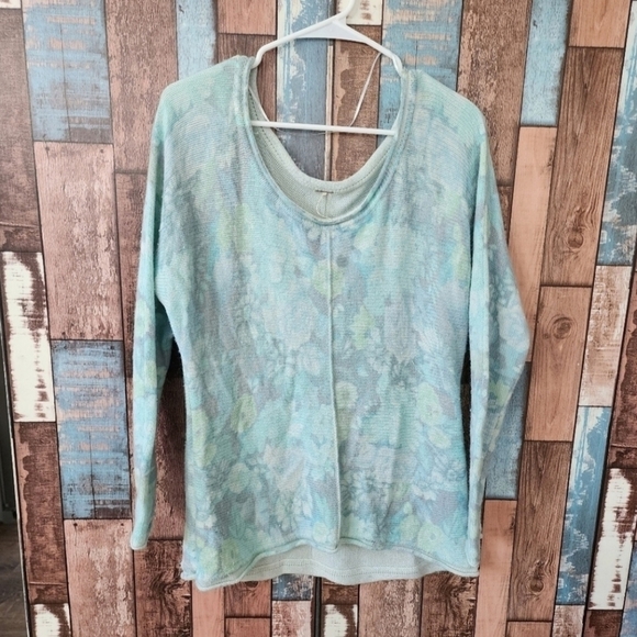 Free People Flower Bomb Sweater. - Picture 2 of 5